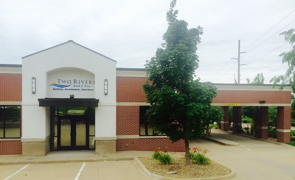 Two Rivers Bank & Trust Think Iowa City