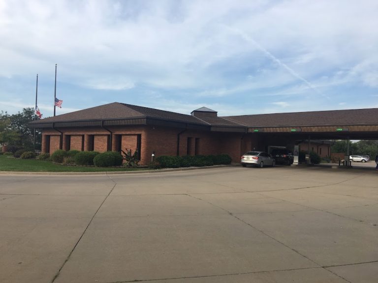 Hills Bank Think Iowa City