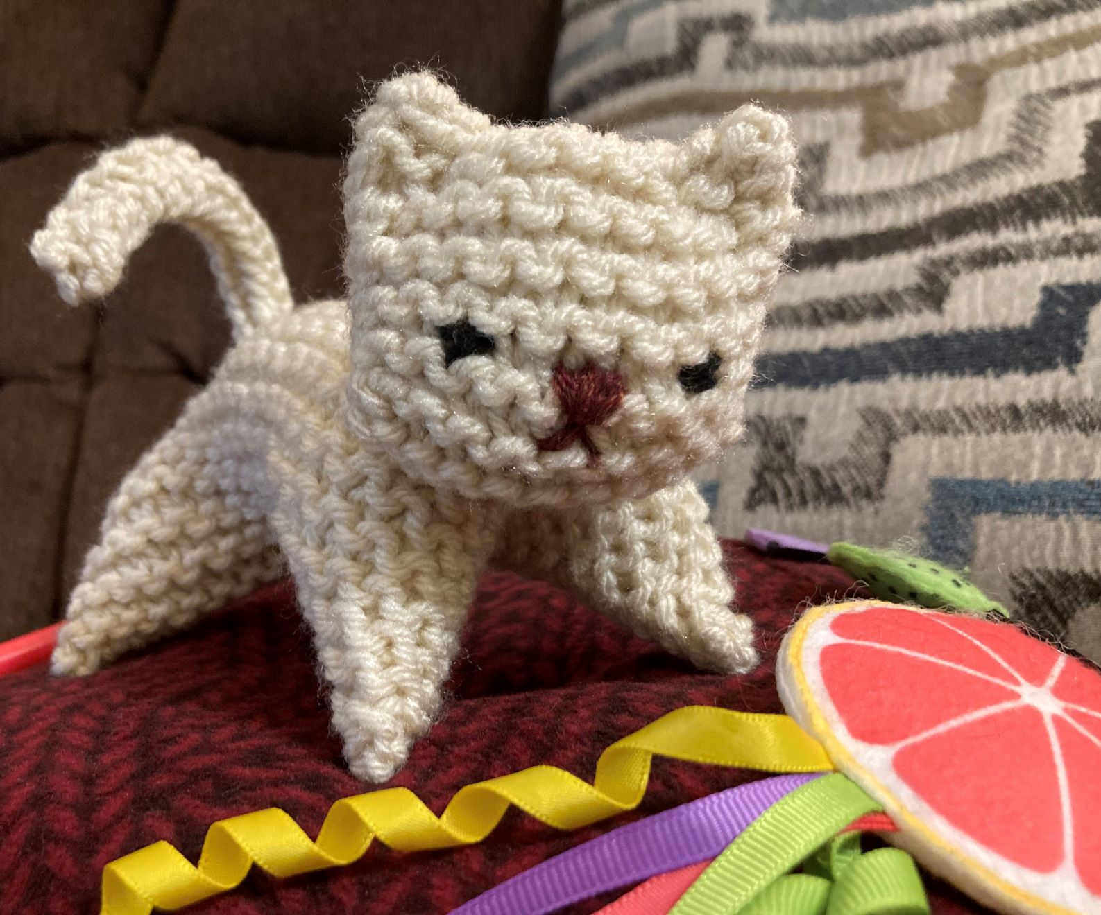 Beginning Knitting Class: Kitten (ages 10+)