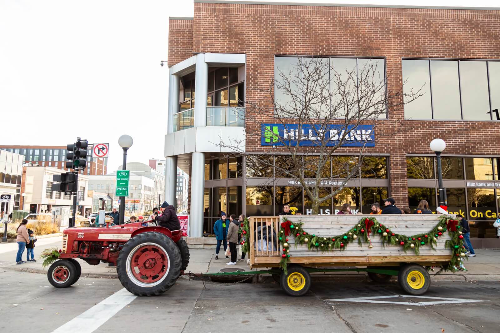 Tractor Wagon Rides Sponsored By Hills Bank | Think Iowa City
